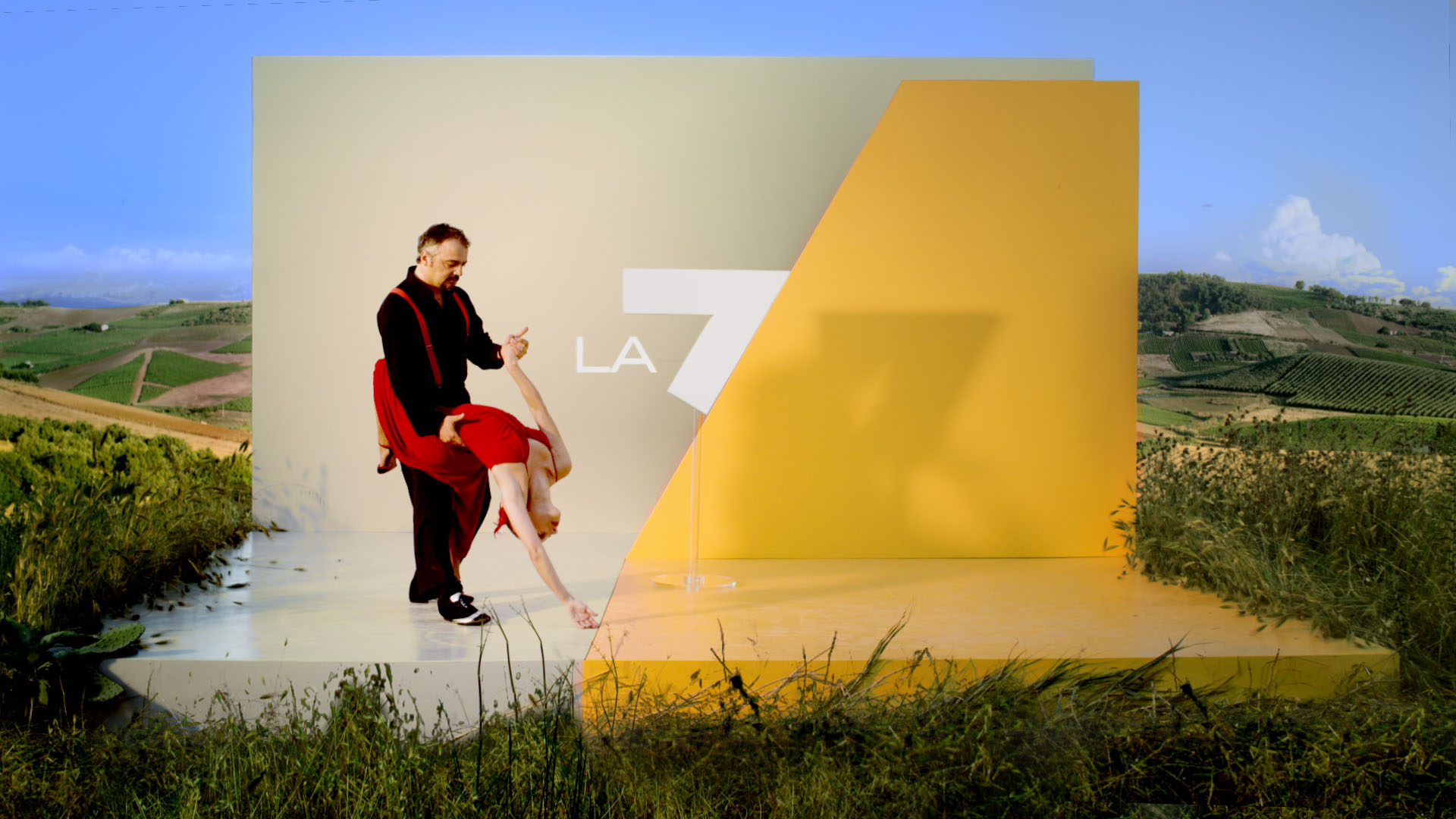 LA 7 Rebrand