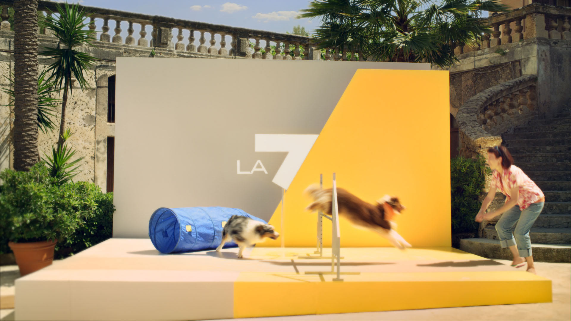 LA 7 Rebrand